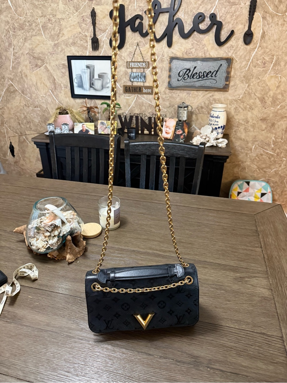 Louis Vuitton BlackVery Chainy Shoulder/Crossbody Bag with Gold Chain-COA incl.